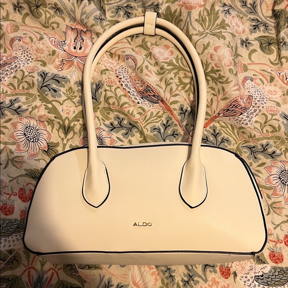 Aldo Elegant White Shoulder Bag - brand new